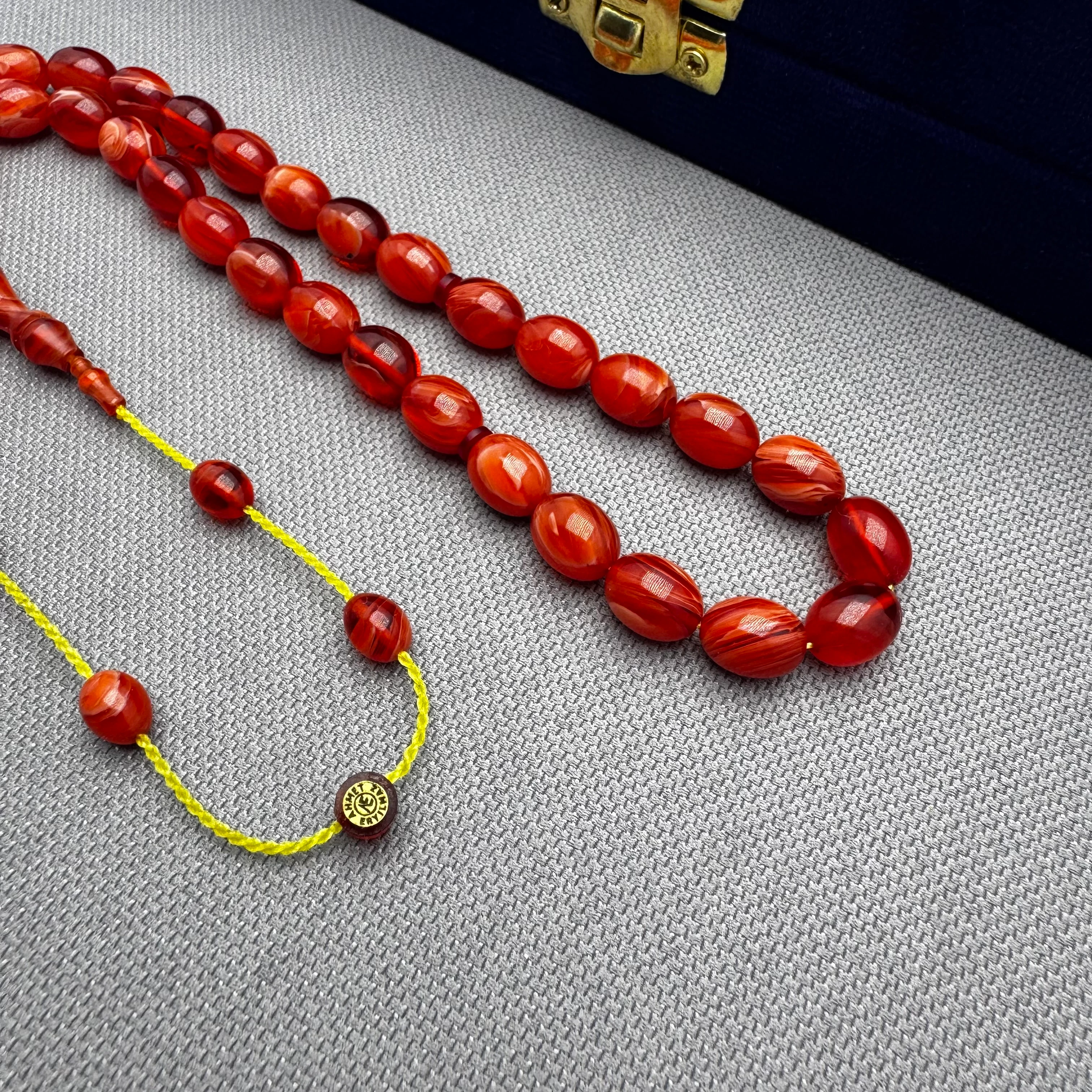 Ahmet ERYILMAZ Usta İşçilikli Mercan Renkli Yoğun Hareli Sıkma Kehribar Tespih